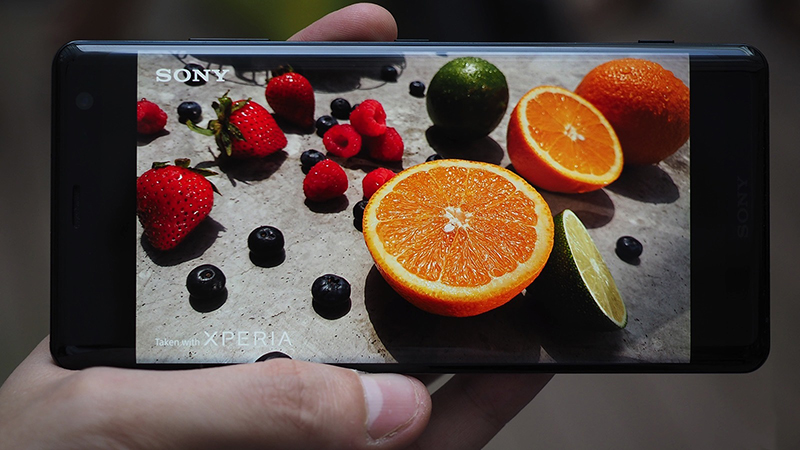 Khả năng hiển thị trên màn hình điện thoại Sony Xperia XZ3