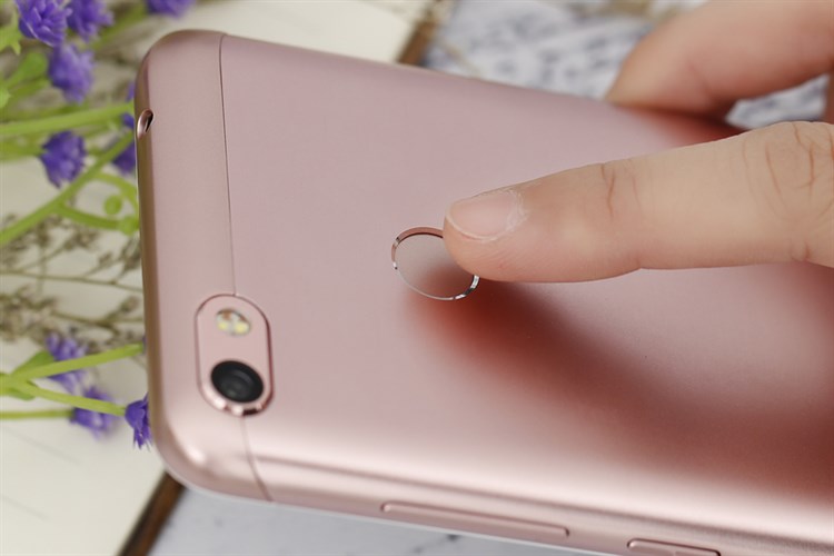 Điện thoại Itel S12