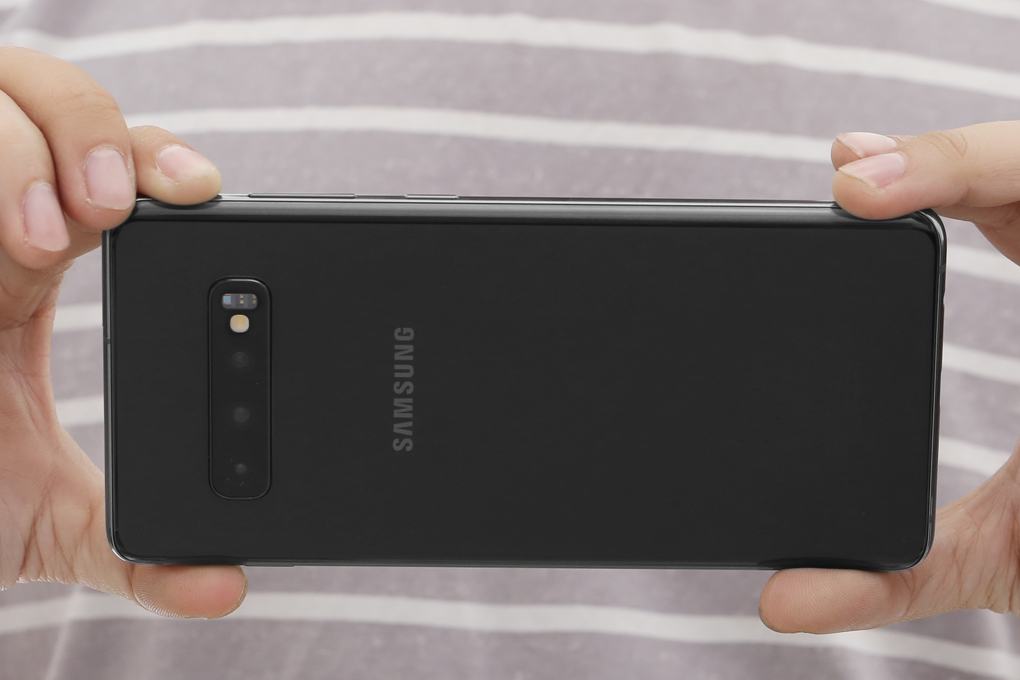 Điện thoại Samsung Galaxy S10+ Màu Đen