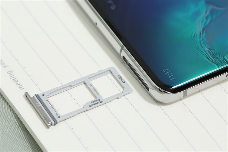 Điện thoại Samsung Galaxy S10+ Màu Trắng