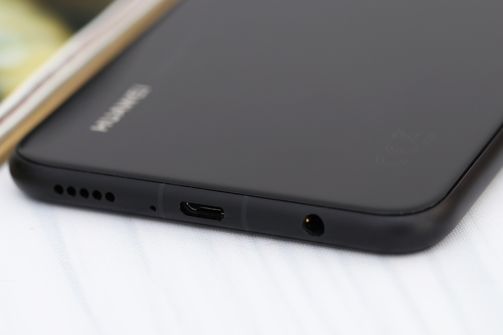 Điện thoại Huawei Nova 3i
