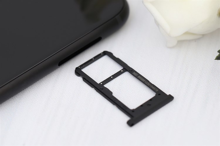 Điện thoại Huawei Nova 3i