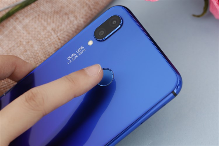 Điện thoại Huawei Nova 3i