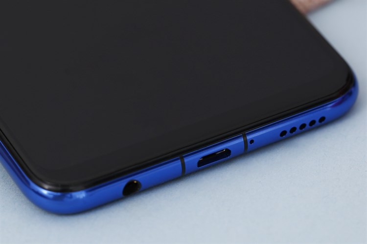 Điện thoại Huawei Nova 3i