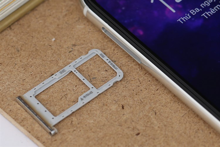 Điện thoại Huawei Nova 3i