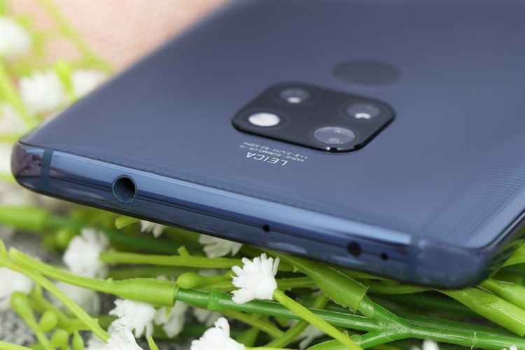 Điện thoại Huawei Mate 20 Màu Xanh Dương