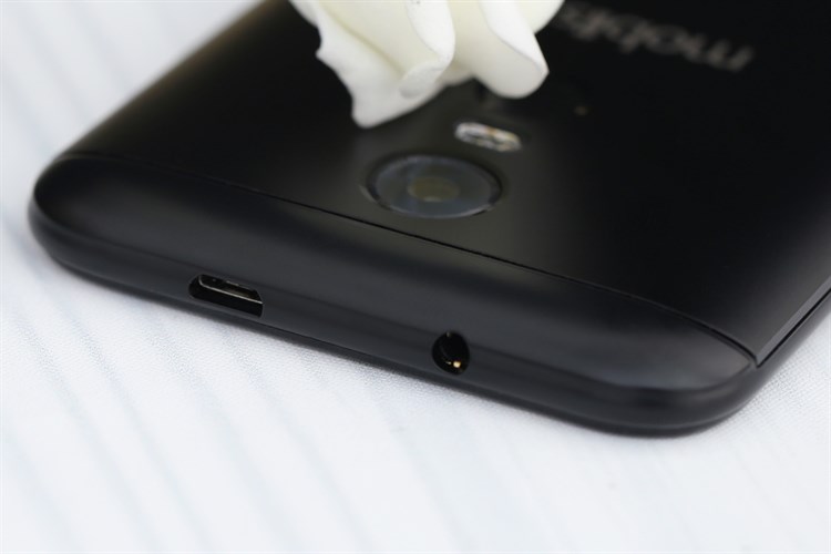 Điện thoại Mobiistar E1