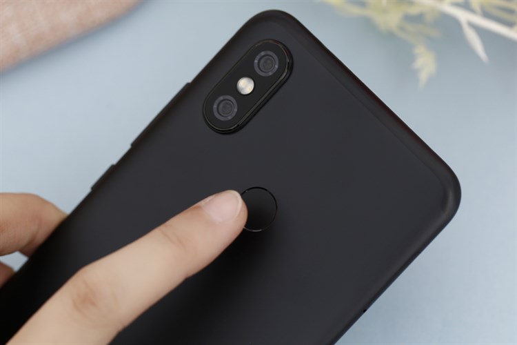 Điện thoại Xiaomi Mi A2 Màu Đen