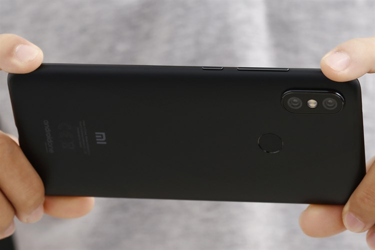 Điện thoại Xiaomi Mi A2 Màu Đen