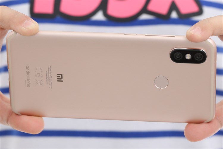 Điện thoại Xiaomi Mi A2 Màu Vàng