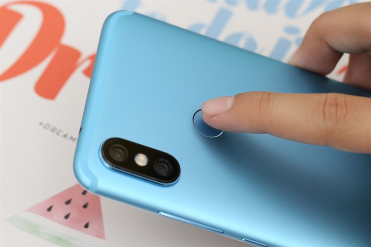 Điện thoại Xiaomi Mi A2 Màu Xanh Dương