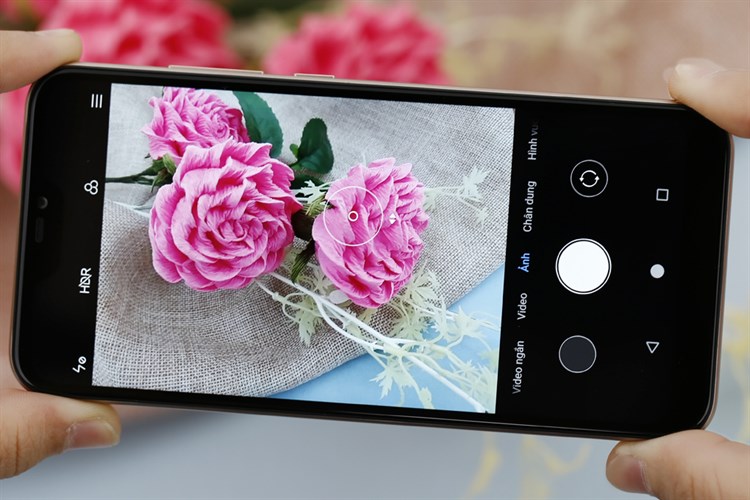 Điện thoại Xiaomi Mi A2 Lite Màu Vàng