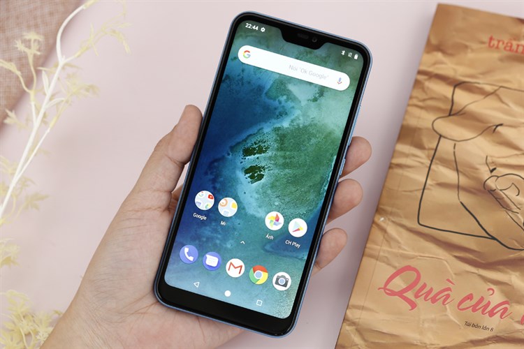 Điện thoại Xiaomi Mi A2 Lite Màu Xanh Dương