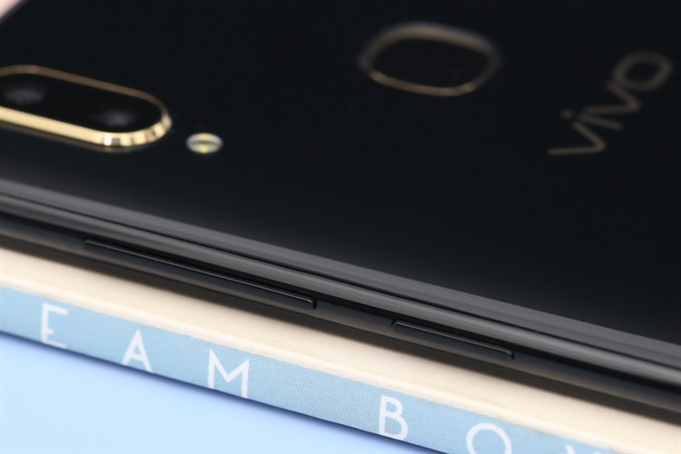Điện thoại Vivo V11i Màu Xanh Dương