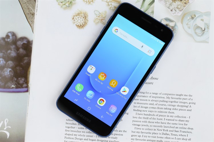 Điện thoại Samsung Galaxy J2 Core Màu Xanh Dương