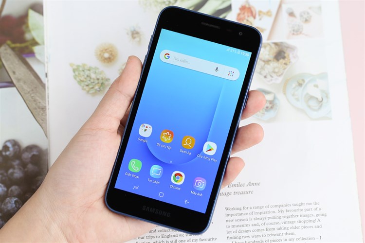 Điện thoại Samsung Galaxy J2 Core Màu Xanh Dương