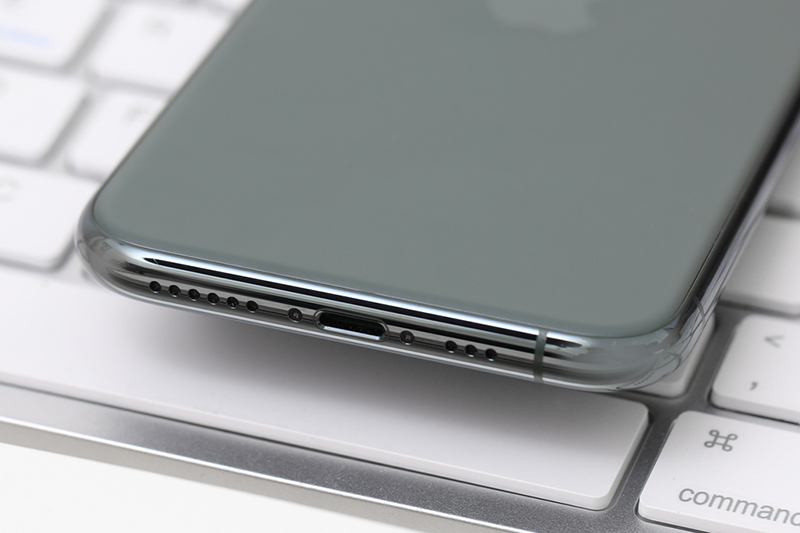 Điện thoại iPhone 11 Pro Thiết kế mặt lưng kính mờ không bám mồ hôi, vân tay