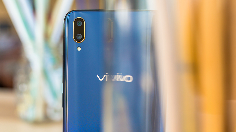 Camera điện thoại Vivo V11