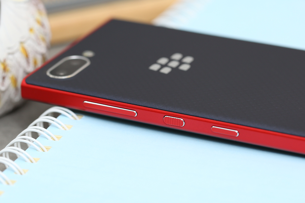Điện thoại BlackBerry KEY2 LE