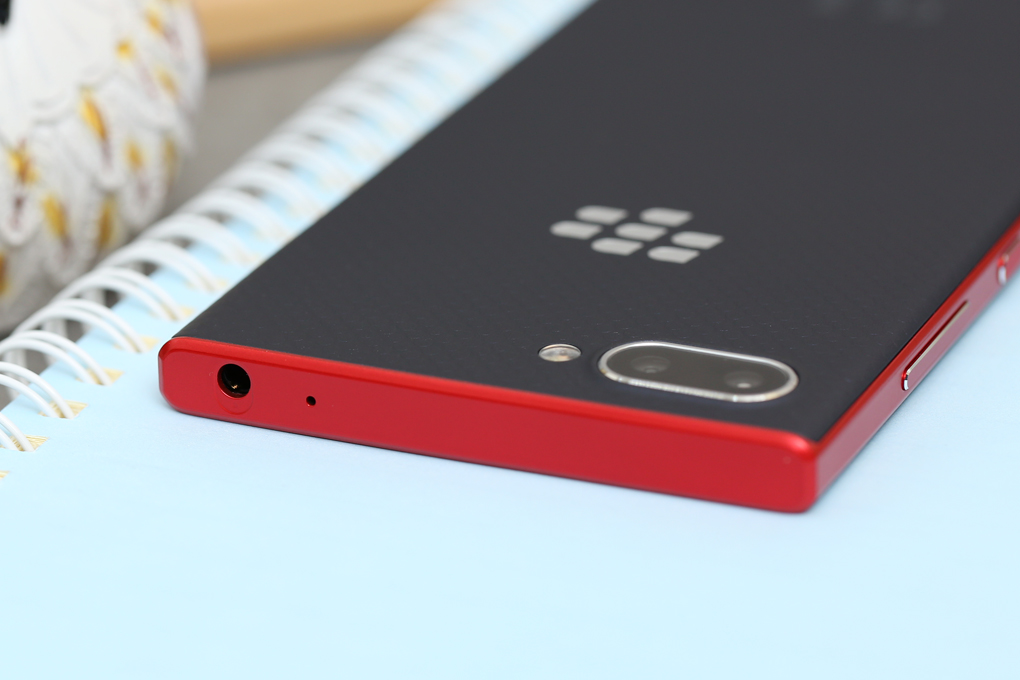 Điện thoại BlackBerry KEY2 LE