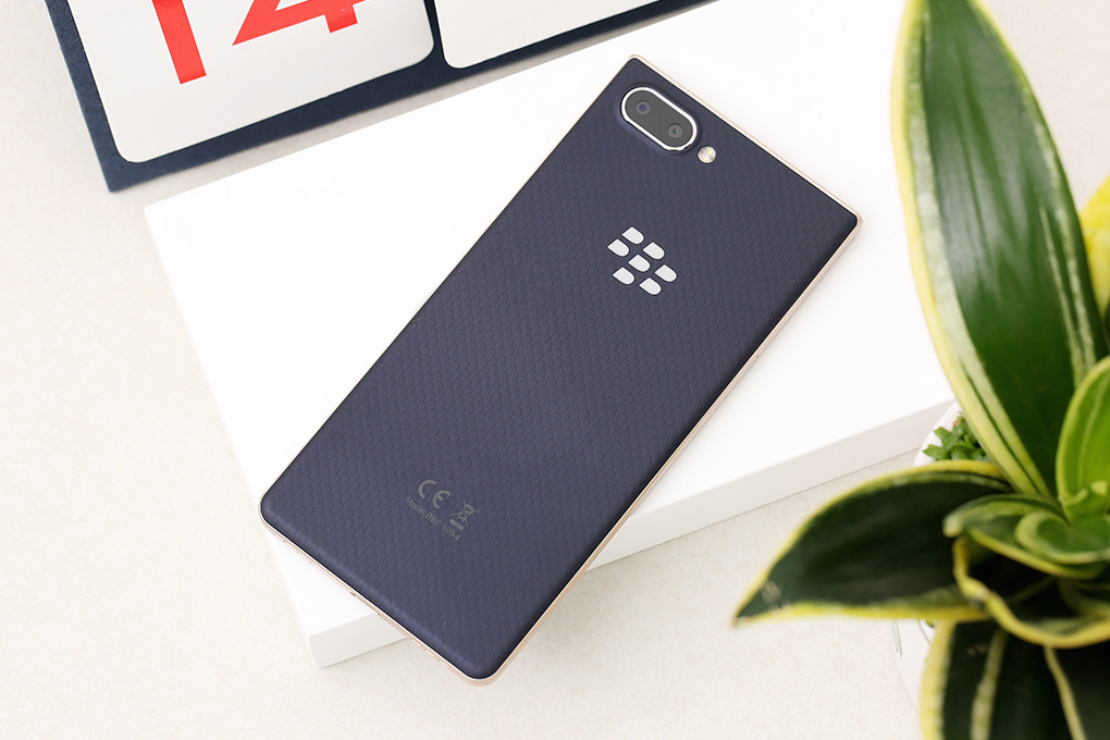 Điện thoại BlackBerry KEY2 LE