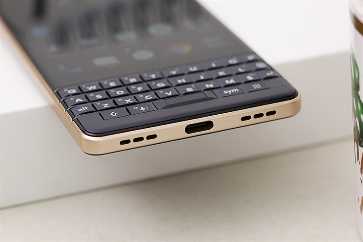 Điện thoại BlackBerry KEY2 LE