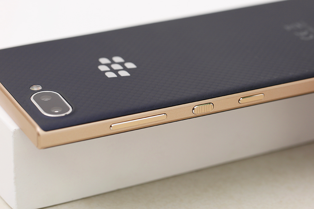 Điện thoại BlackBerry KEY2 LE