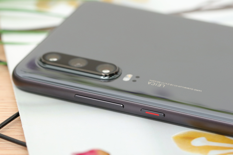 Điện thoại Huawei P30 Màu Đen
