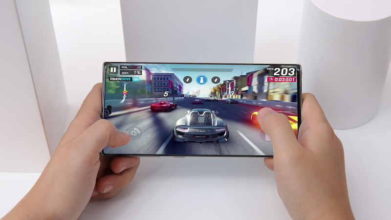 Điện thoại Samsung Galaxy Note 10 | Chơi game nặng 3D