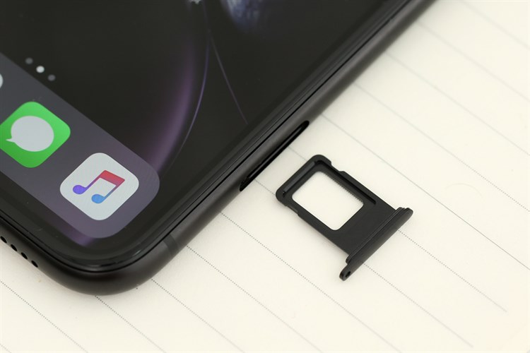 Điện thoại iPhone XR 128GB Màu Đen