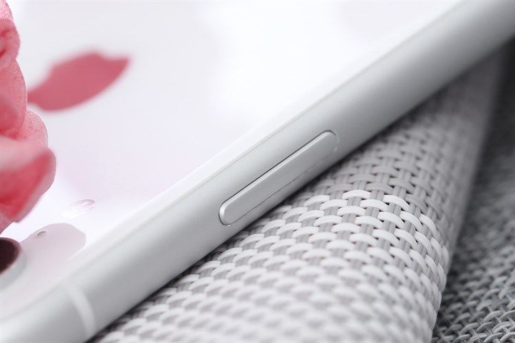 Điện thoại iPhone XR 128GB Màu Trắng