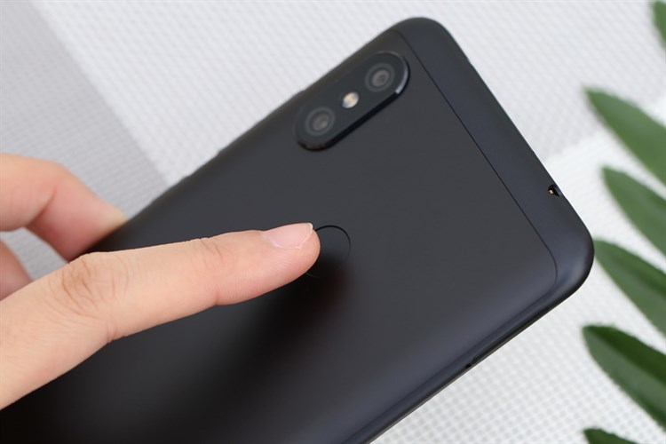 Điện thoại Xiaomi Redmi Note 6 Pro 32GB Màu Đen