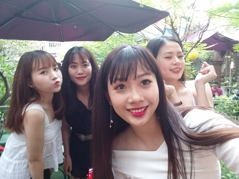 Ảnh selfie trên điện thoại Samsung J6 Plus