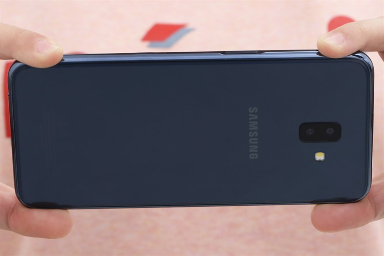Điện thoại Samsung Galaxy J6+