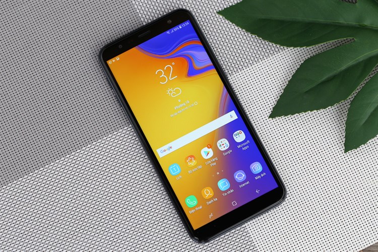 Điện thoại Samsung Galaxy J6+