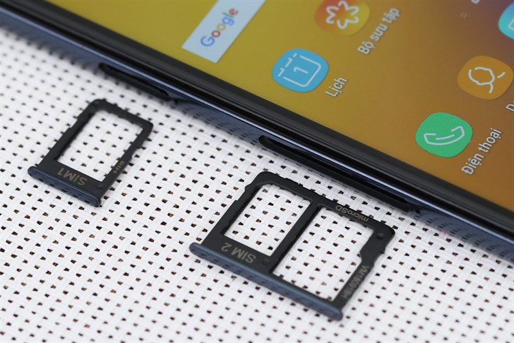 Điện thoại Samsung Galaxy J6+