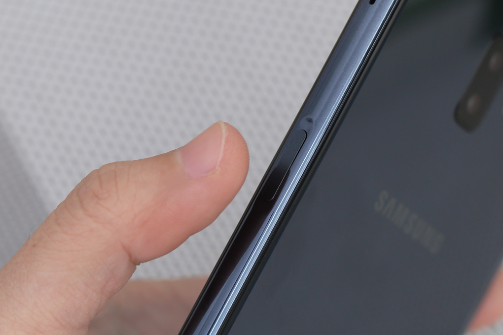 Điện thoại Samsung Galaxy J6+
