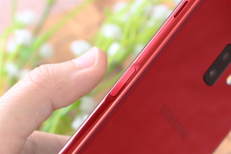 Điện thoại Samsung Galaxy J6+