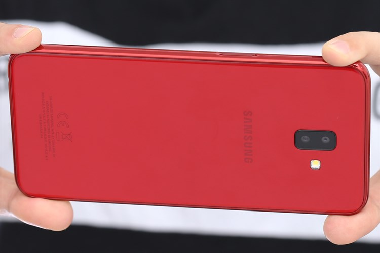 Điện thoại Samsung Galaxy J6+