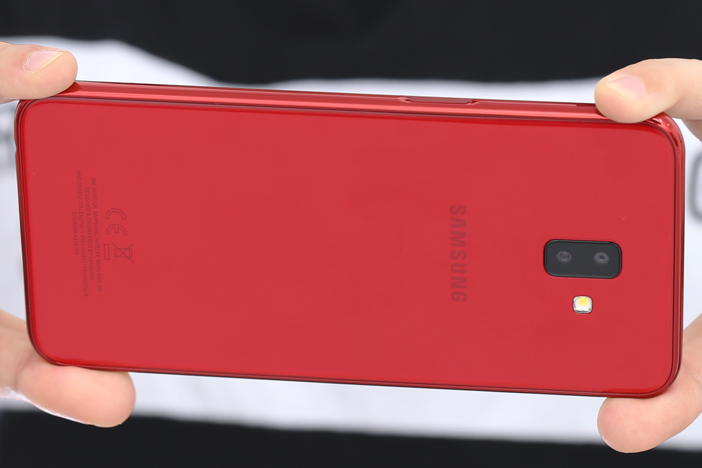 Điện thoại Samsung Galaxy J6+