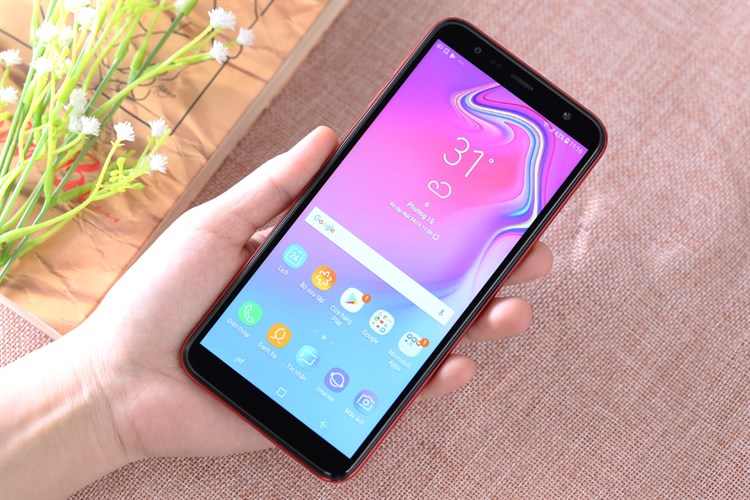 Điện thoại Samsung Galaxy J6+