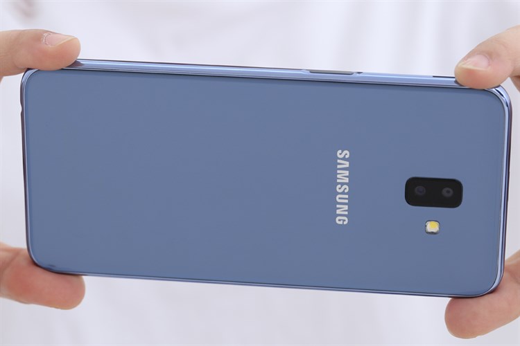 Điện thoại Samsung Galaxy J6+