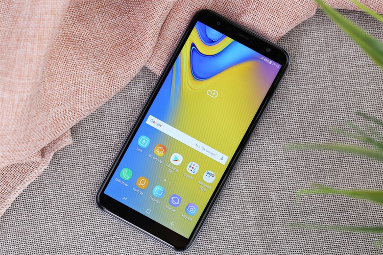 Điện thoại Samsung Galaxy J6+