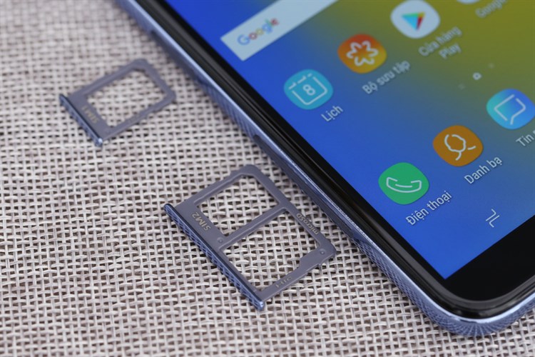 Điện thoại Samsung Galaxy J6+