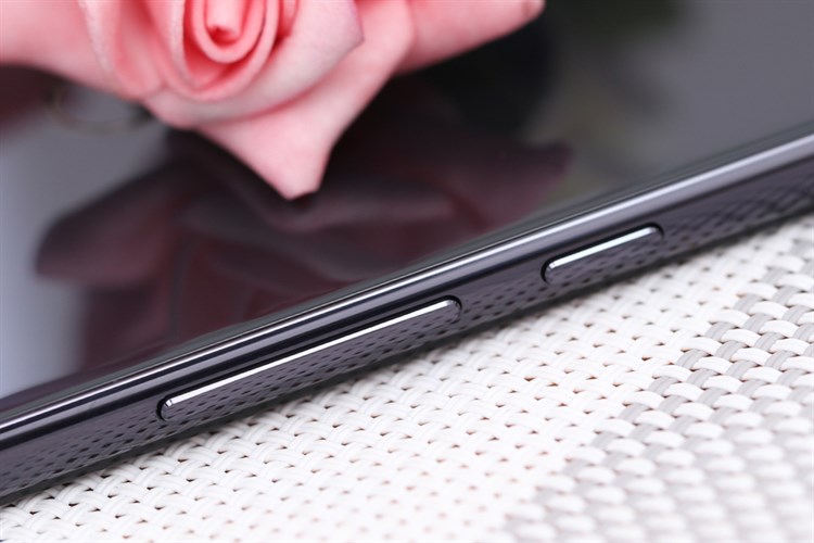 Điện thoại Xiaomi Mi 8 Lite Màu Đen