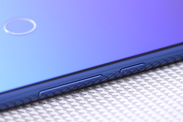 Điện thoại Xiaomi Mi 8 Lite Màu Xanh Dương