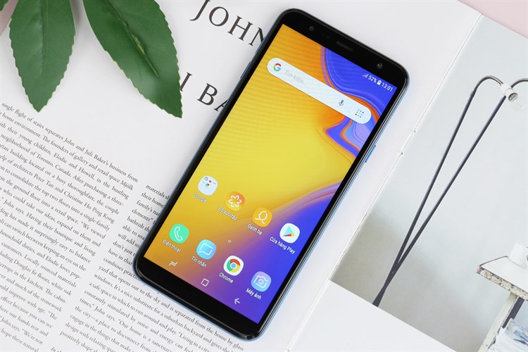 Điện thoại Samsung Galaxy J4 Core