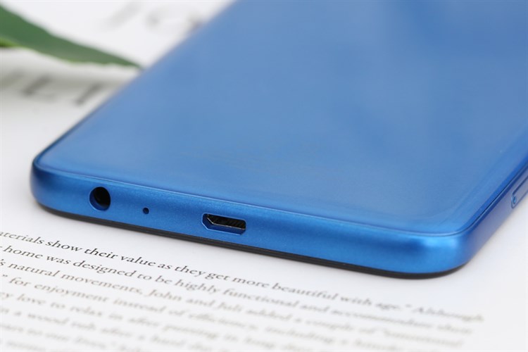 Điện thoại Samsung Galaxy J4 Core