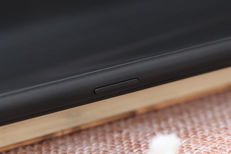 Điện thoại realme 2 Pro 6GB/64GB Màu Đen