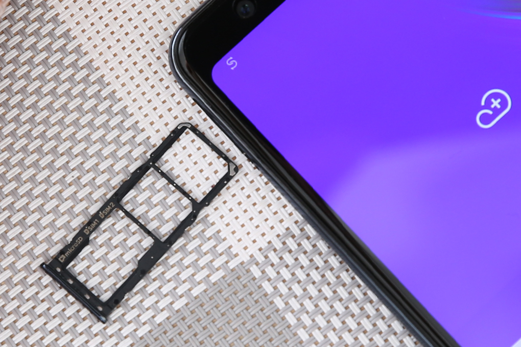 Điện thoại Samsung Galaxy A7 (2018) 128GB